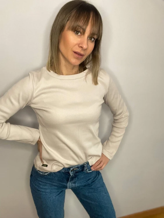 DAMSKI LONGSLEEVE BIAŁY PIASEK