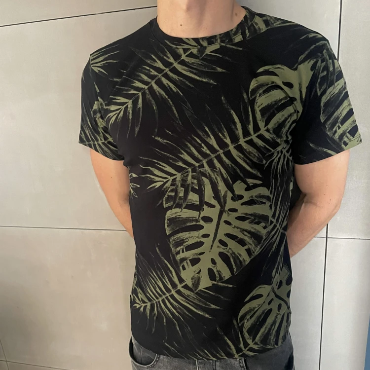 Męska koszulka MONSTERA