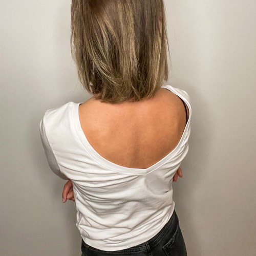 DAMSKI LONGSLEEVE V-BACK BIAŁY