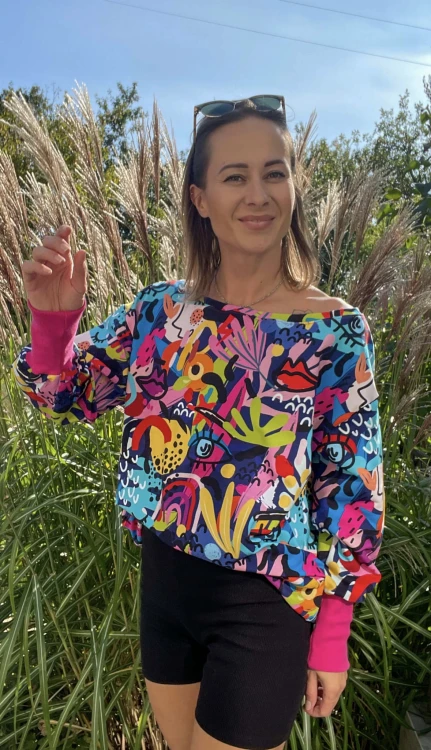 Damska różowa bluza ABSTRAKCJA  off shoulder