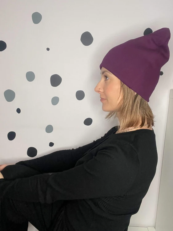 Czapka SMERFETKA purpurowa