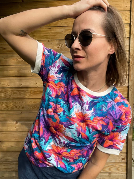 Damska koszulka MALOWANE LILIE