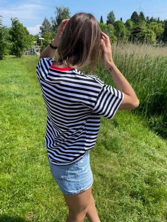 Koszulka v-neck PASKI red