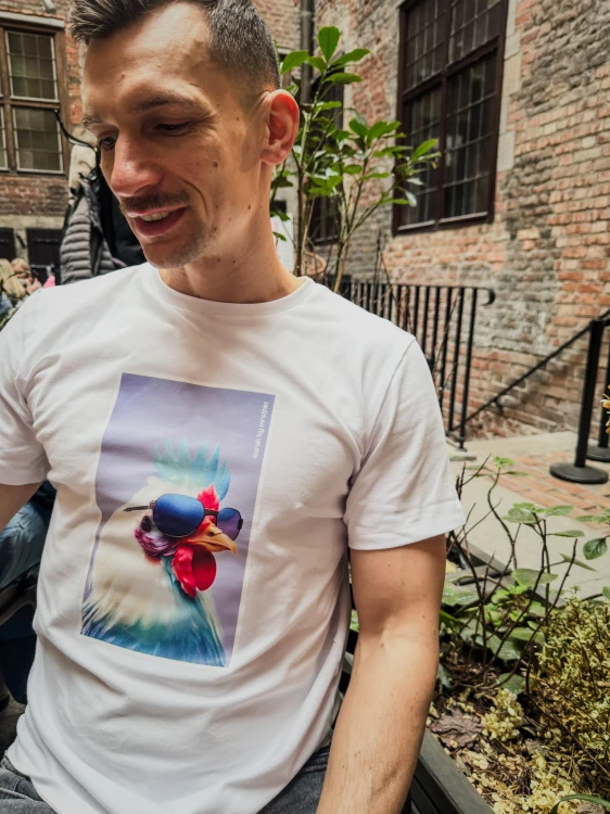 biały t-shirt męski premium z grafiką kury