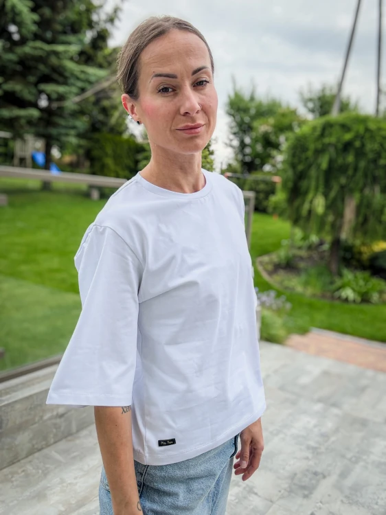 Damski biały t-shirt COMFY