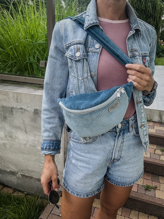 Sztruksowa nerka BLUE