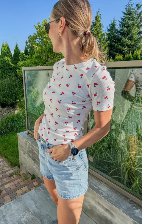 Top z krótkim rękawem CHERRY MOOD