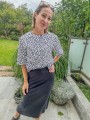 Damski biały t-shirt COMFY kreski