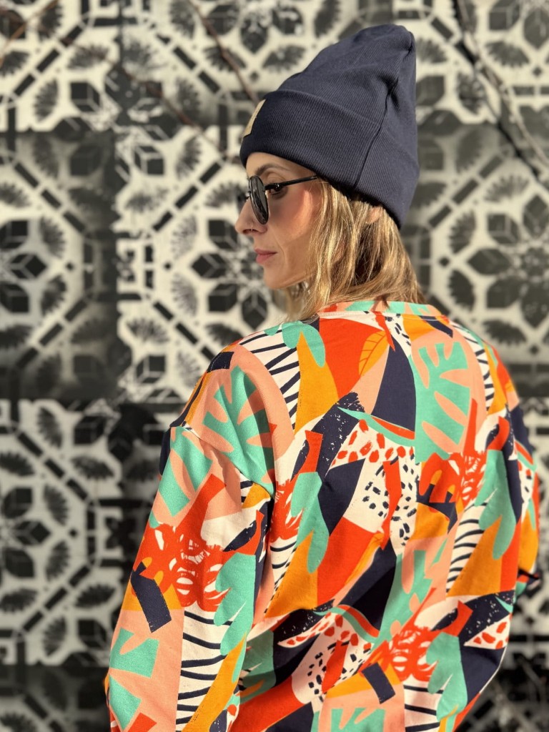 Bluza damska ABSTRACT – pomarańczowa, bawełniana bluza handmade