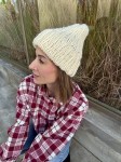 Czapka śmietankowa handmade z wełny owczej –  czapka beanie premium
