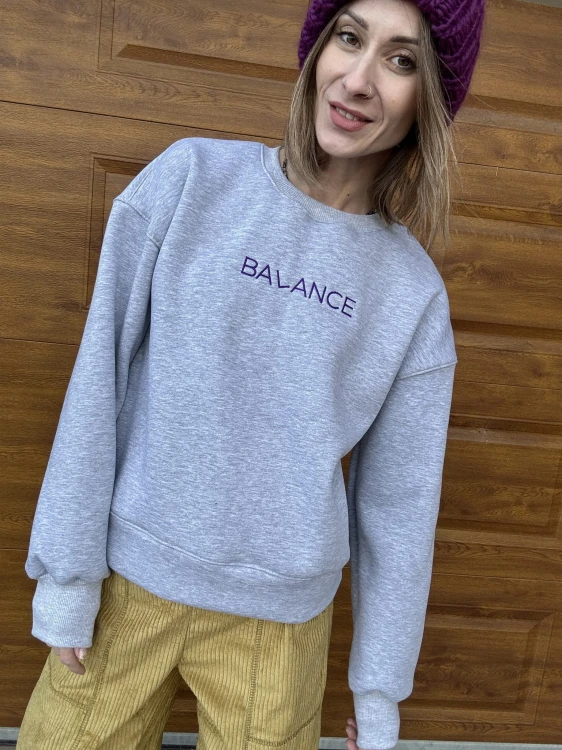 bluza damska oversize — widok z przodu