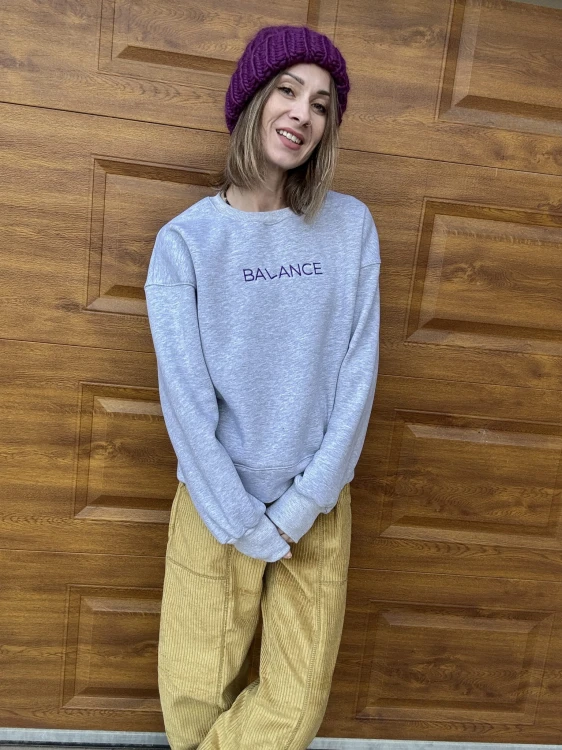 Bluza damska oversize — pełna stylizacja