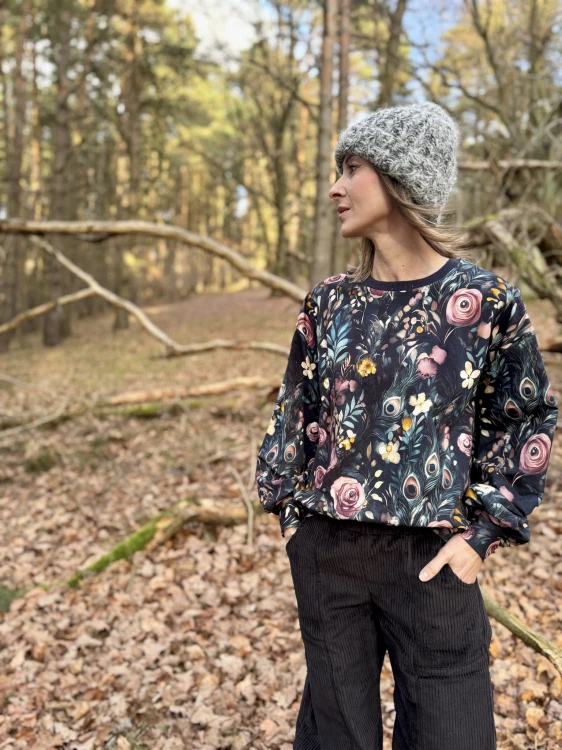 Bluza damska ciemnogranatowa — widok boku