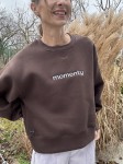 Brązowa bluza damska oversize z haftem MOMENTY