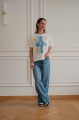T-shirt damski z nadrukiem białych stokrotek