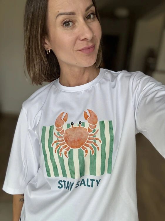 biała koszulka damska streetwear z printem stay salty