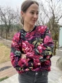 Bluza damska burgund handmade z nadrukiem peonii – odzież casual szyta na zamówienie