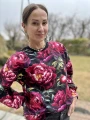 Bluza damska peonie burgund – rękodzieło, szyta na zamówienie, wygodna odzież casual
