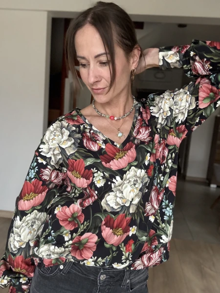 Bluza damska v-nevk maki / LIMITED