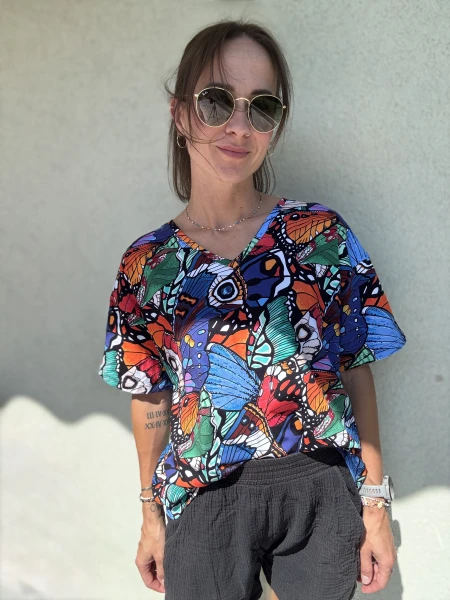 Damska koszulka V - neck Motyle