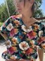 Kolorowa koszulka damska slow fashion uszyta w Gdańsku