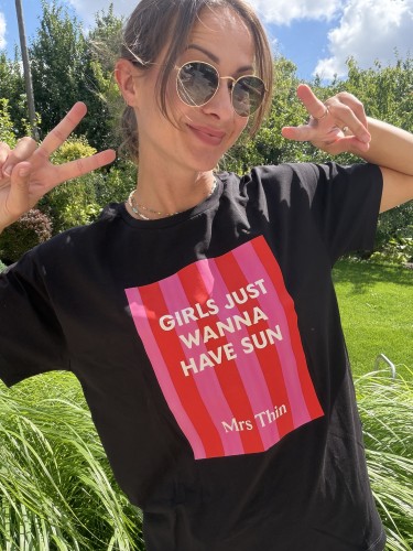 Koszulka oversize damska z nadrukiem Girls just wanna have sun Mrs. Thin