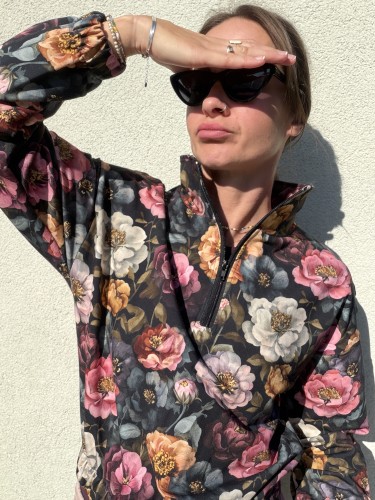 Bluza damska kwiatowa w pastelowym wrzosie i szarości